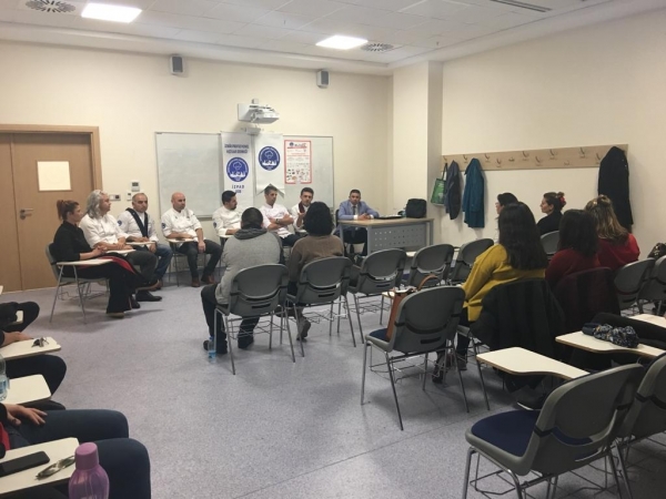 YAŞAR ÜNİVERSİTESİNDE SÖYLEŞİ