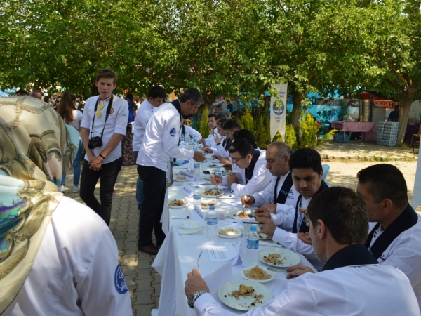 GİRİT'TEN TİRE'YE LEZZET VE KÜLTÜR FESTİVALİ