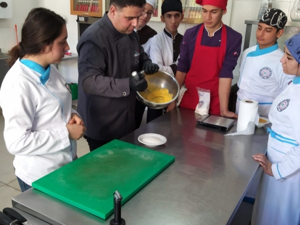 ALTINOLUK FERNUR SÖZEN OTELCİLİK VE TURİZM MESLEK LİSESİ ZİYARETİMİZ