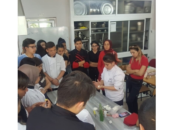 BORNOVA MESLEKİ VE TEKNİK ANADOLU LİSESİ İLE İŞBİRLİĞİ PROTOKOLÜ 