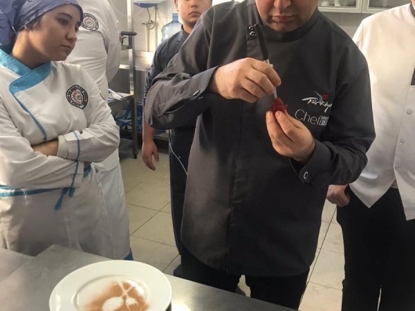 ALTINOLUK FERNUR SÖZEN OTELCİLİK VE TURİZM MESLEK LİSESİ ZİYARETİMİZ