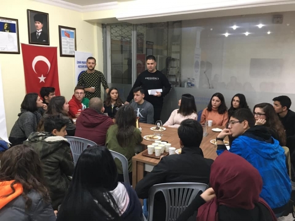İZPAD ÖĞRENCİ KOLLARI TOPLANDI
