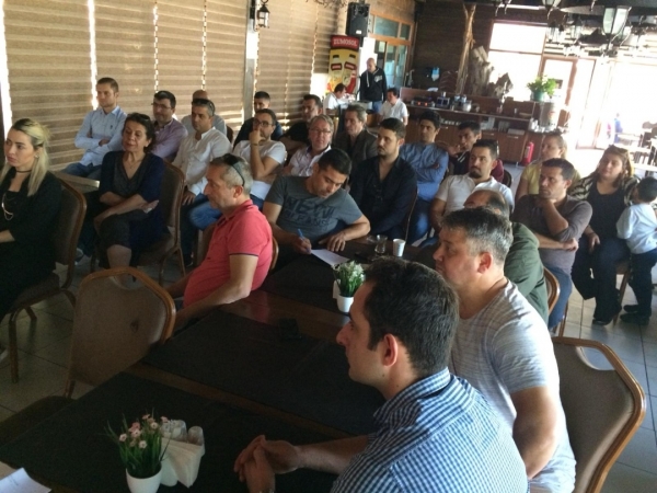 BÜYÜK YARIŞMAYA SAYILI GÜNLER KALA İZPAD AİLESİ KAHVALTIDA BULUŞTU