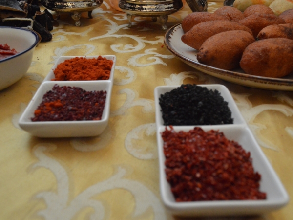 İZMİR'DE HALİL İBRAHİM SOFRASI KURULDU