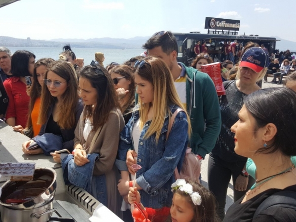 İZMİR ÇİKOLATA FESTİVALİNİN EN TATLISI İZPAD
