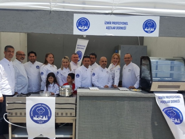 İZMİR ÇİKOLATA FESTİVALİNİN EN TATLISI İZPAD