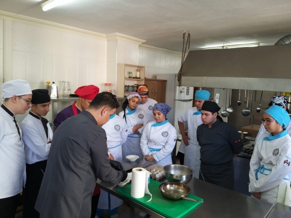 ALTINOLUK FERNUR SÖZEN OTELCİLİK VE TURİZM MESLEK LİSESİ ZİYARETİMİZ