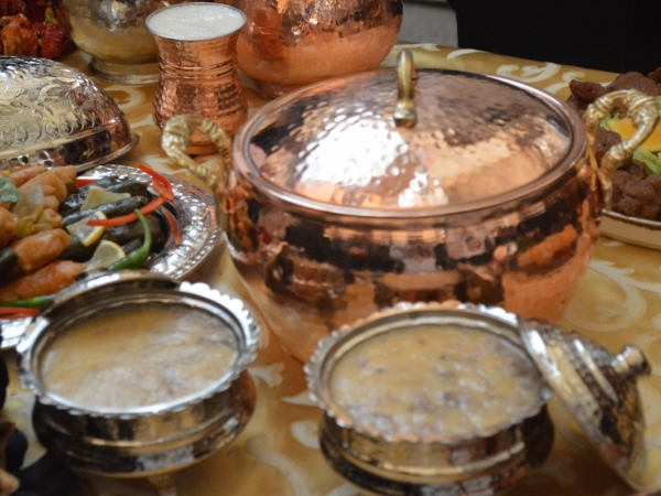 İZMİR'DE HALİL İBRAHİM SOFRASI KURULDU
