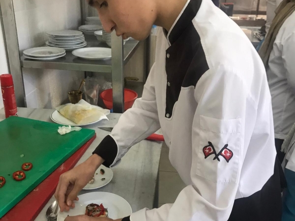 ALTINOLUK FERNUR SÖZEN OTELCİLİK VE TURİZM MESLEK LİSESİ ZİYARETİMİZ