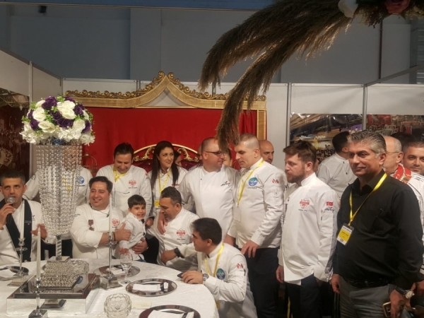 2018 İZMİR'İN ŞEFLERİ ULUSLARARASI YEMEK YARIŞMASI
