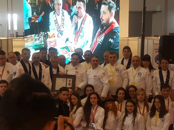 2018 İZMİR'İN ŞEFLERİ ULUSLARARASI YEMEK YARIŞMASI