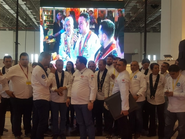 2018 İZMİR'İN ŞEFLERİ ULUSLARARASI YEMEK YARIŞMASI