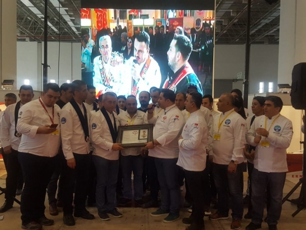 2018 İZMİR'İN ŞEFLERİ ULUSLARARASI YEMEK YARIŞMASI
