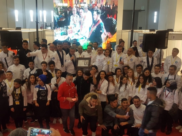 2018 İZMİR'İN ŞEFLERİ ULUSLARARASI YEMEK YARIŞMASI