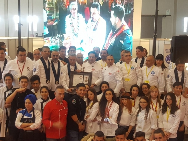 2018 İZMİR'İN ŞEFLERİ ULUSLARARASI YEMEK YARIŞMASI